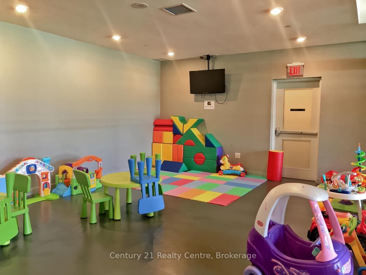 21 Iceboat Terrace • #3307 • Toronto, ON photo 29