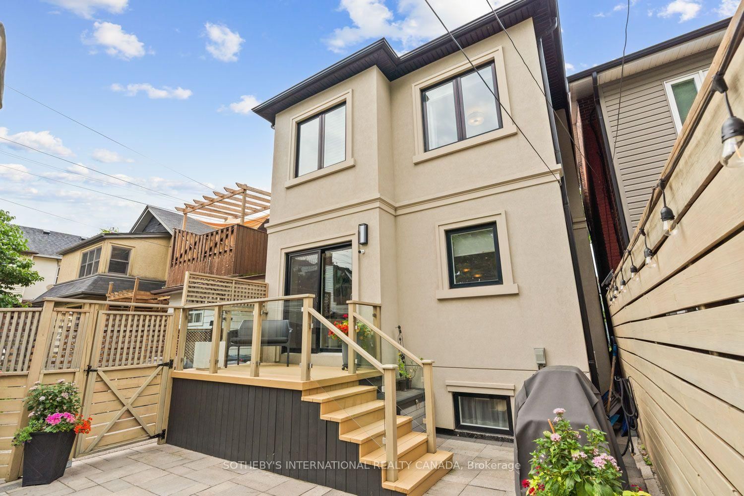 177 Arlington Avenue • Toronto, ON photo 46