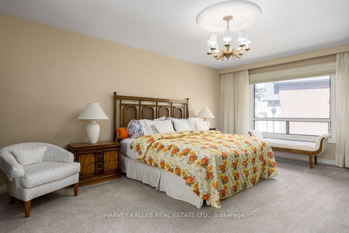 30 Coreydale Court • Toronto, ON photo 18