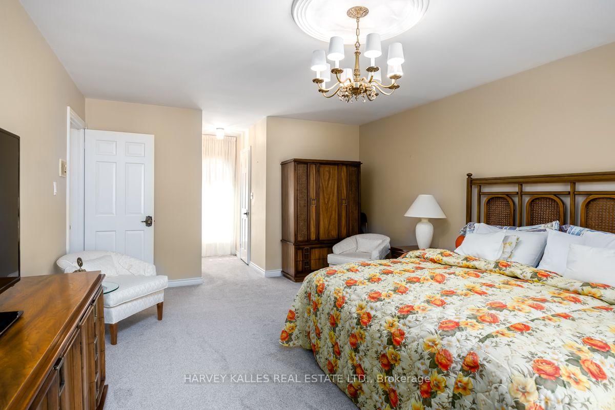 30 Coreydale Court • Toronto, ON photo 19