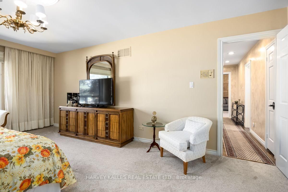 30 Coreydale Court • Toronto, ON photo 20