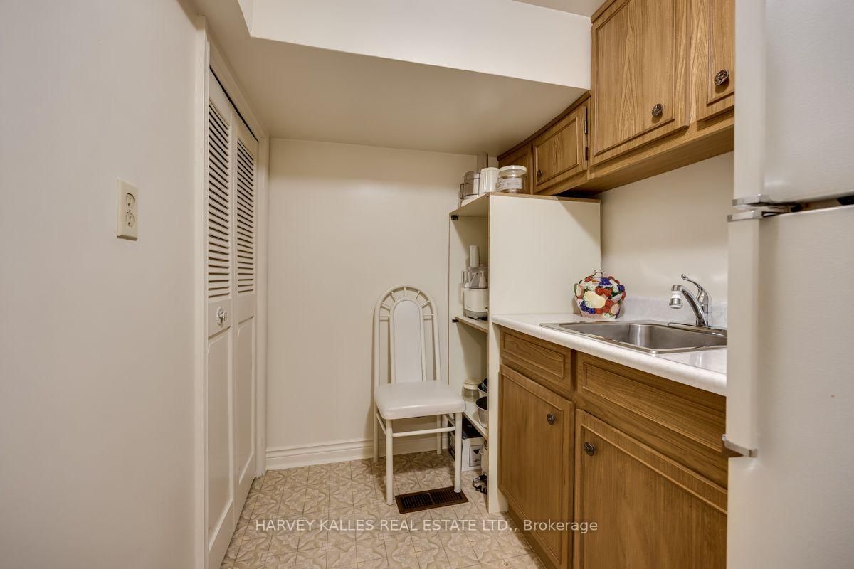 30 Coreydale Court • Toronto, ON photo 39