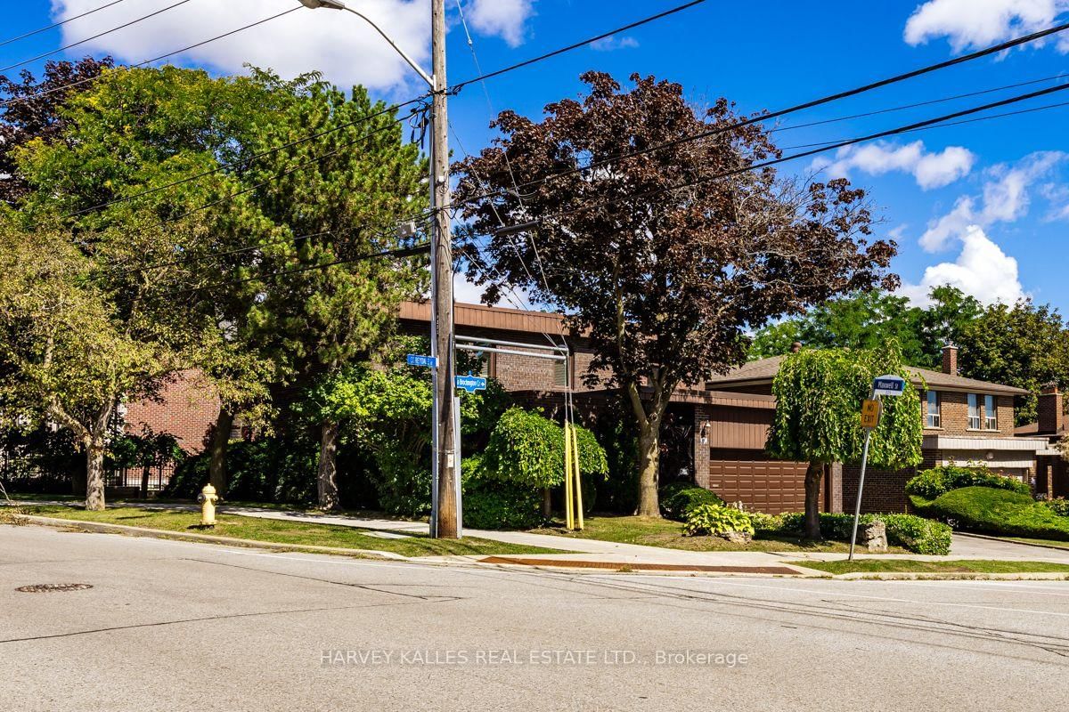 30 Coreydale Court • Toronto, ON photo 40