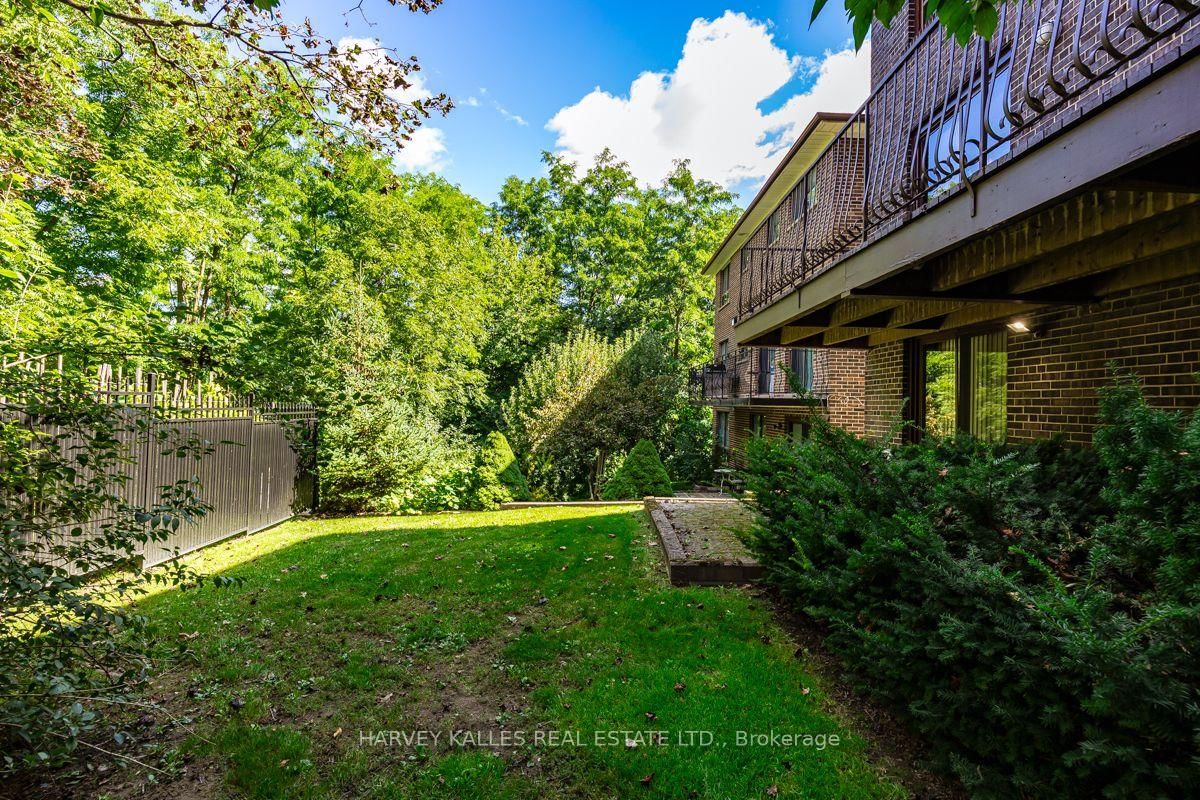 30 Coreydale Court • Toronto, ON photo 43