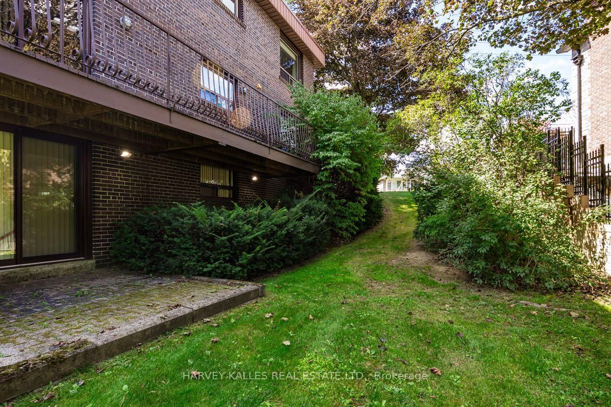 30 Coreydale Court • Toronto, ON photo 44