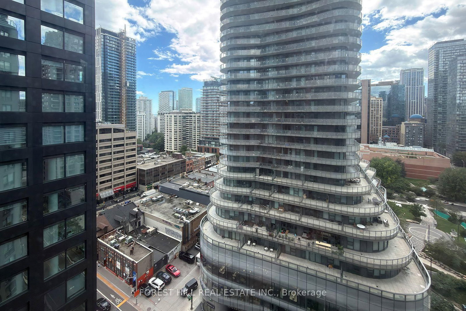24 Wellesley Street W • #1811 • Toronto, ON photo 40
