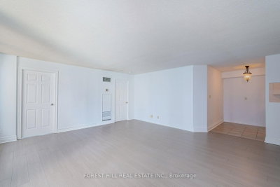 24 Wellesley Street W • #1811 • Toronto, ON photo 8