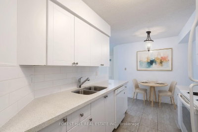 24 Wellesley Street W • #1811 • Toronto, ON photo 9