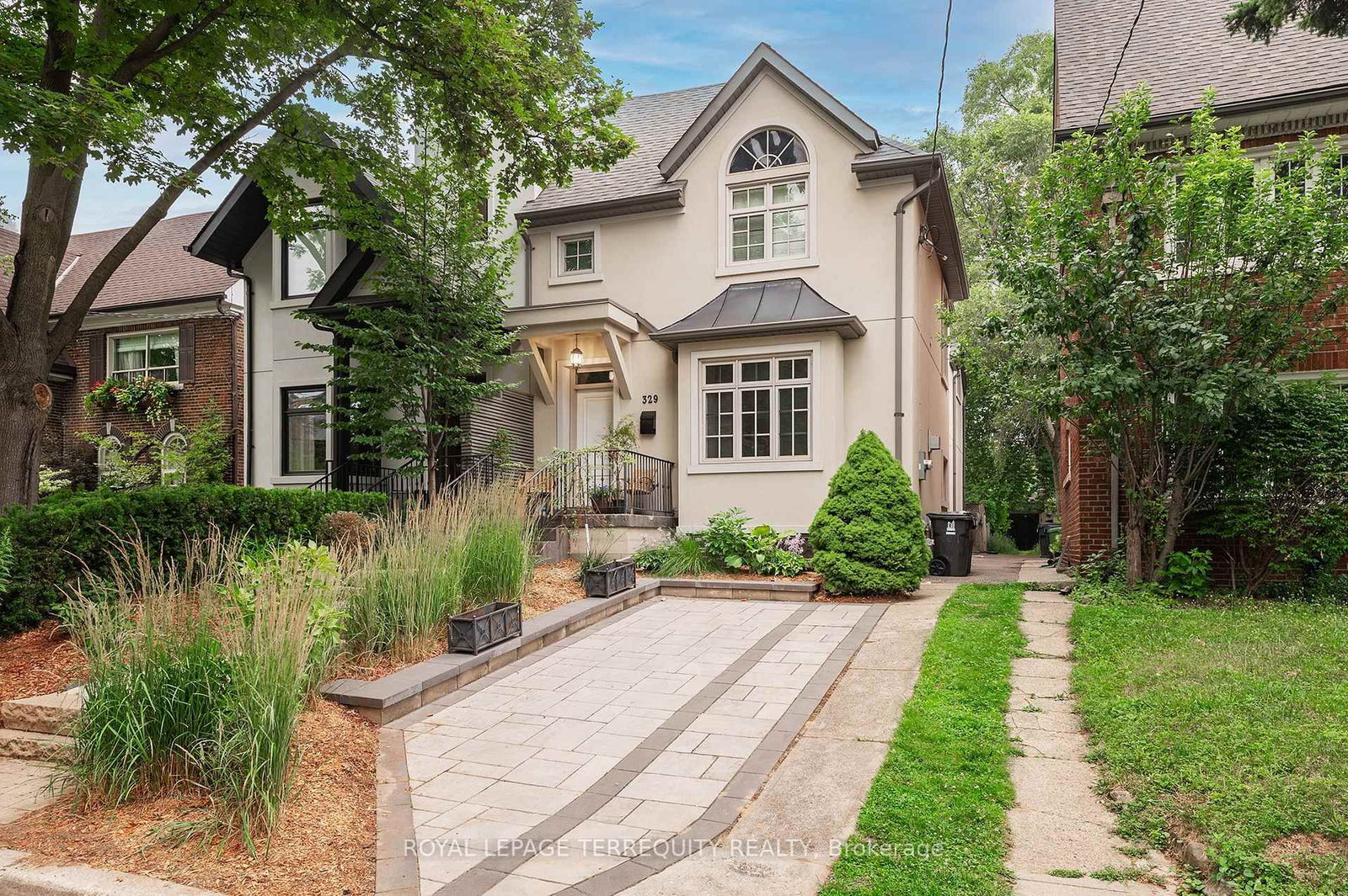 329 Walmer Road • Toronto, ON photo 1
