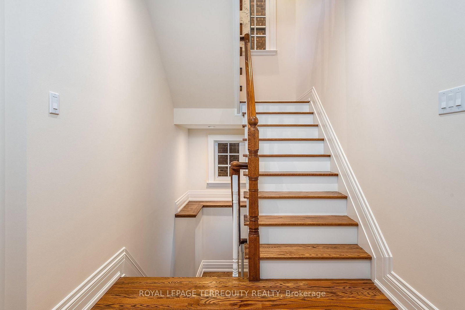 329 Walmer Road • Toronto, ON photo 19
