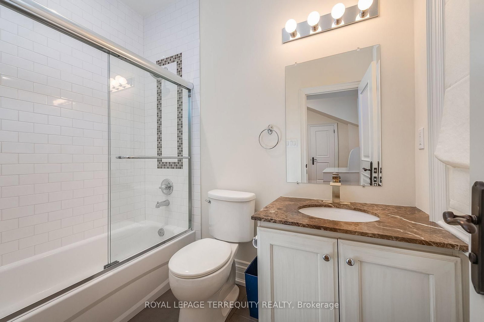 329 Walmer Road • Toronto, ON photo 31