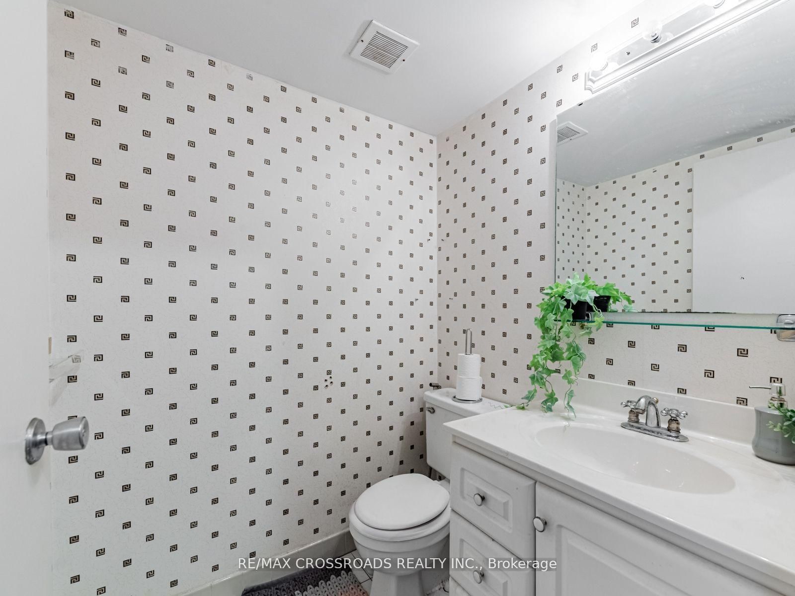 20 Sunrise Avenue • #111 • Toronto, ON photo 30