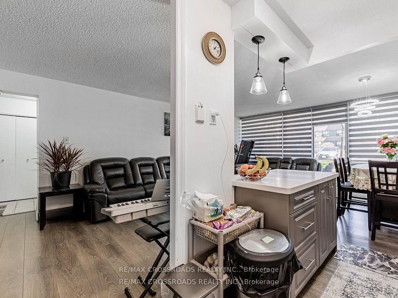 20 Sunrise Avenue • #111 • Toronto, ON photo 8