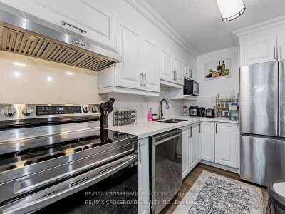 20 Sunrise Avenue • #111 • Toronto, ON photo 9
