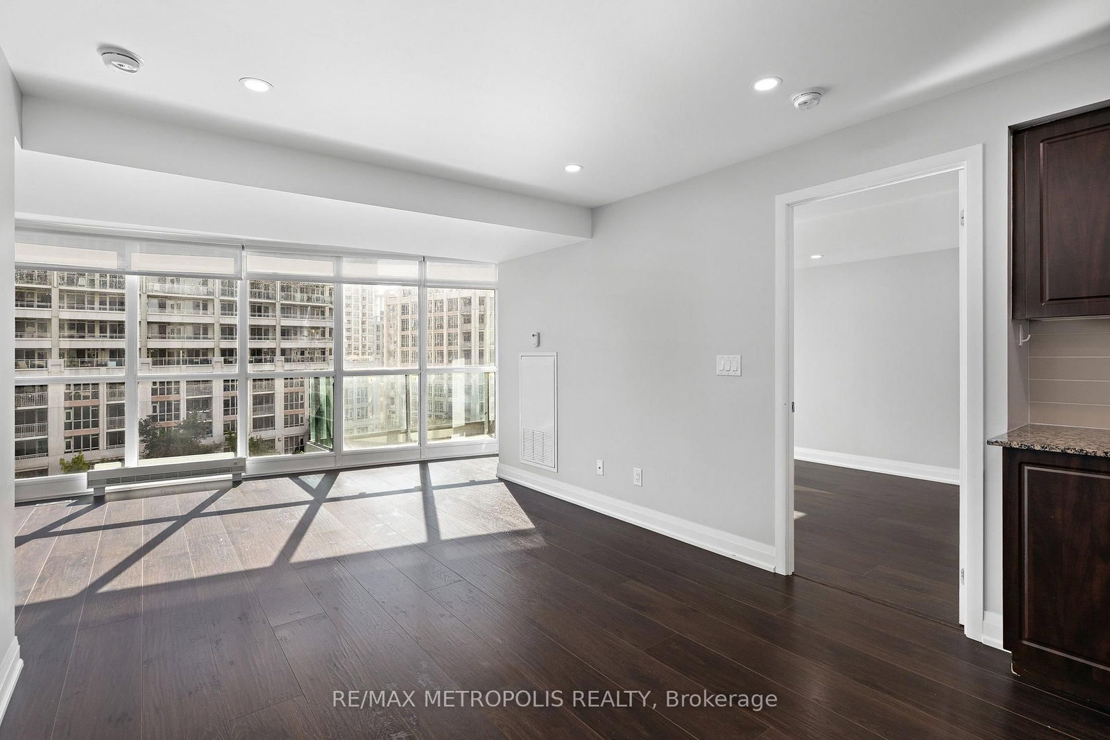 209 Fort York Boulevard • #678 • Toronto, ON photo 12