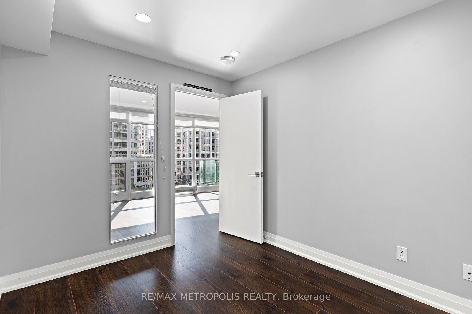209 Fort York Boulevard • #678 • Toronto, ON photo 25