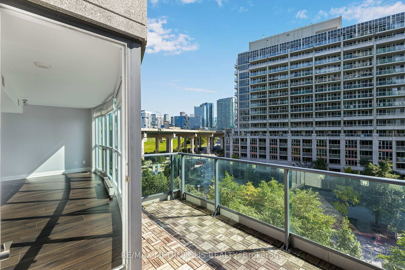 209 Fort York Boulevard • #678 • Toronto, ON photo 5