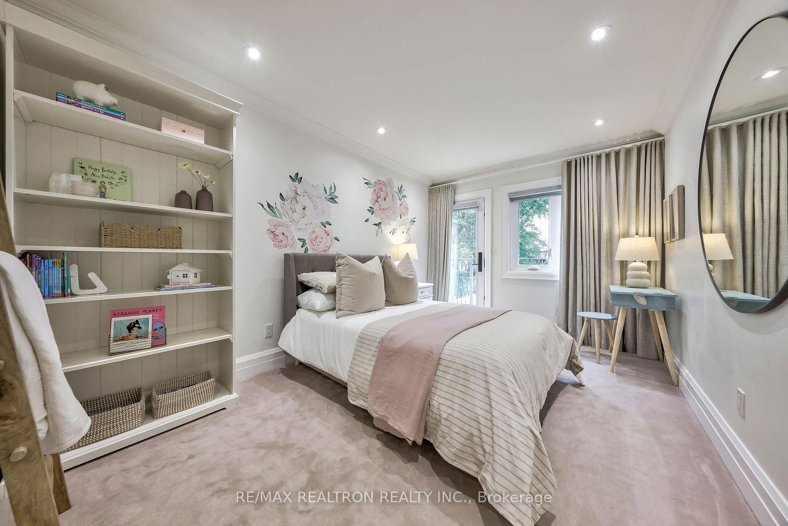 43 Joicey Boulevard • Toronto, ON photo 18