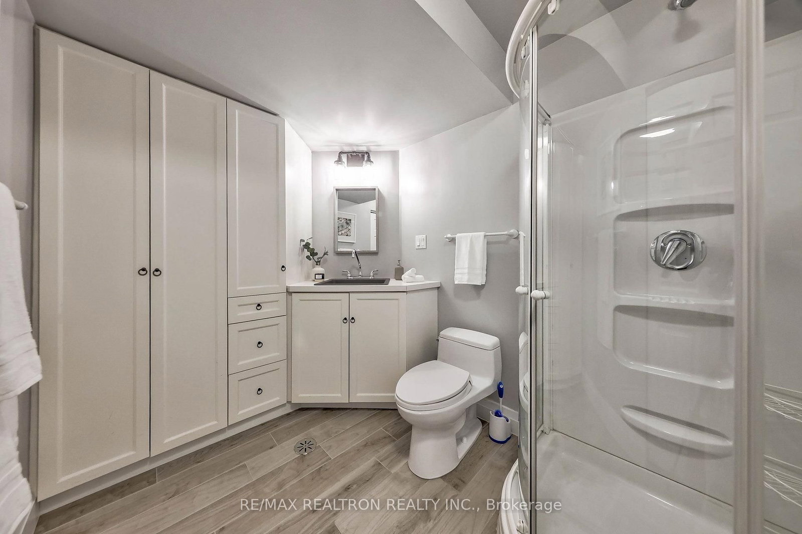 43 Joicey Boulevard • Toronto, ON photo 25