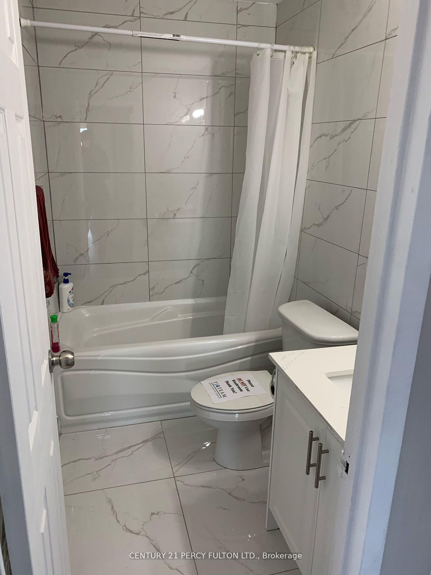 10 Sunny Glen Way • #1904 • Toronto, ON photo 11