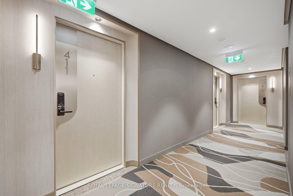 411 - 155 Merchant's Wharf Street W 4