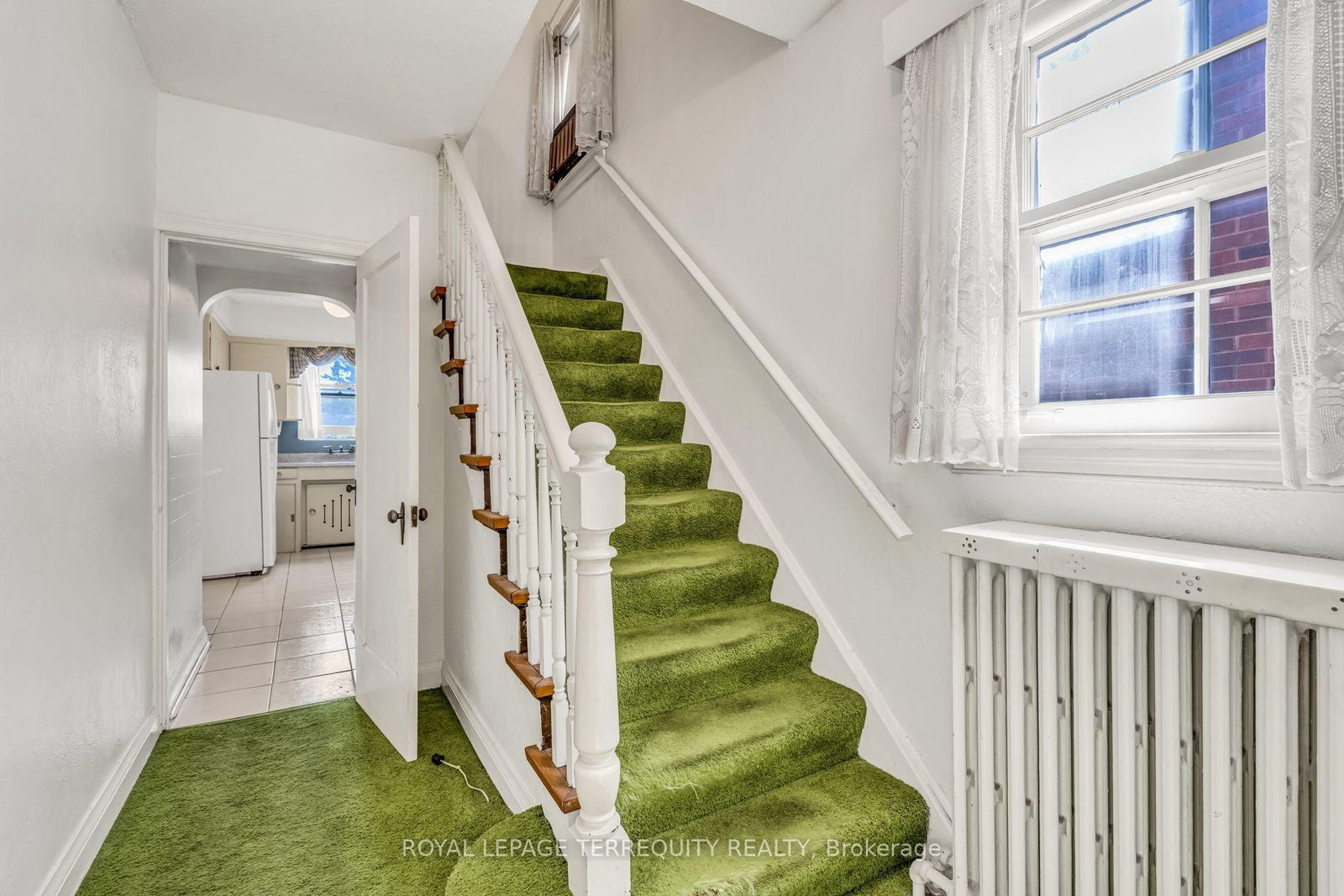 391 Sutherland Drive • Toronto, ON photo 15