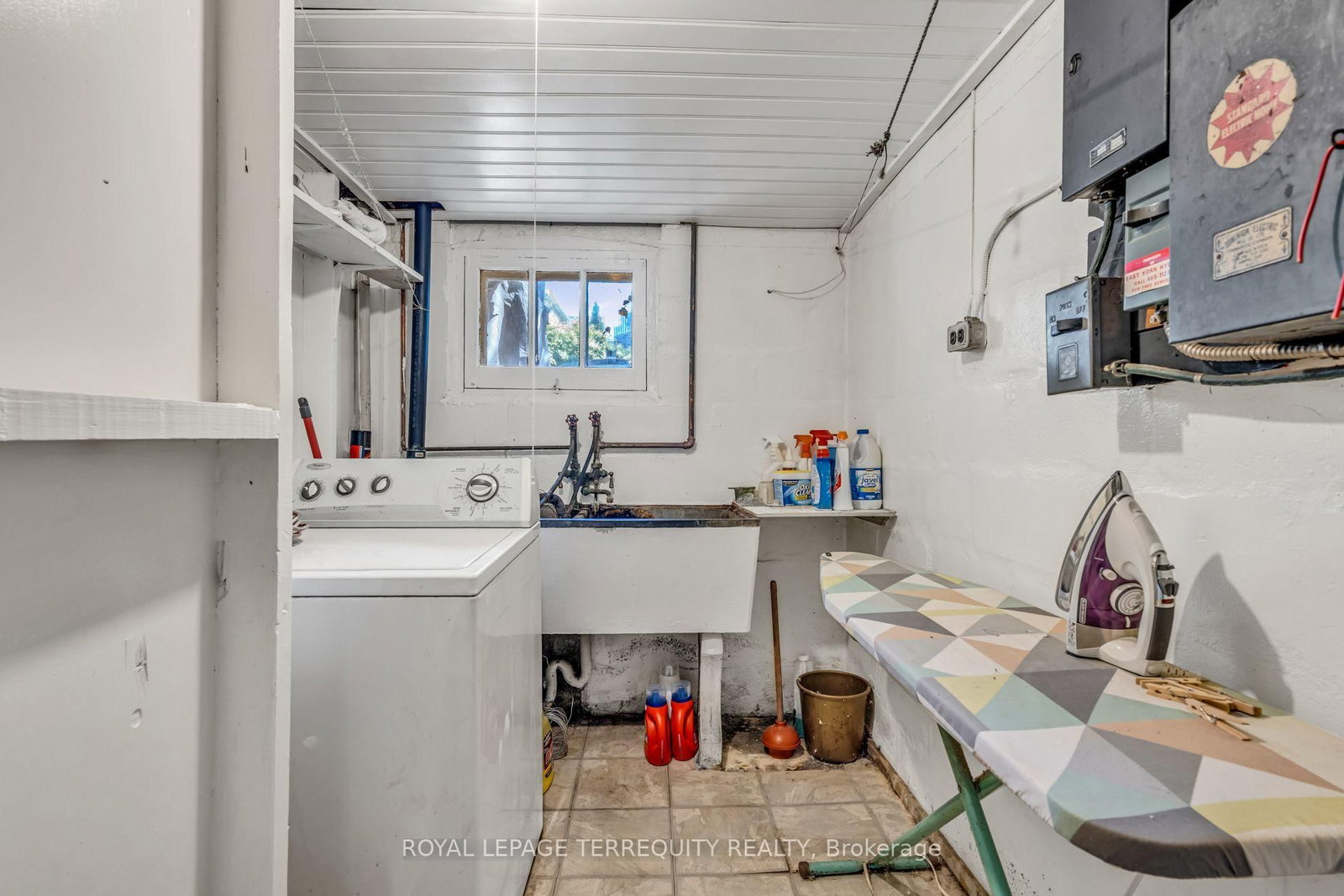 391 Sutherland Drive • Toronto, ON photo 26