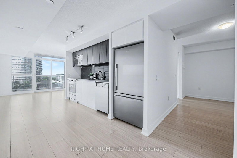902 - 85 Queens Wharf Road