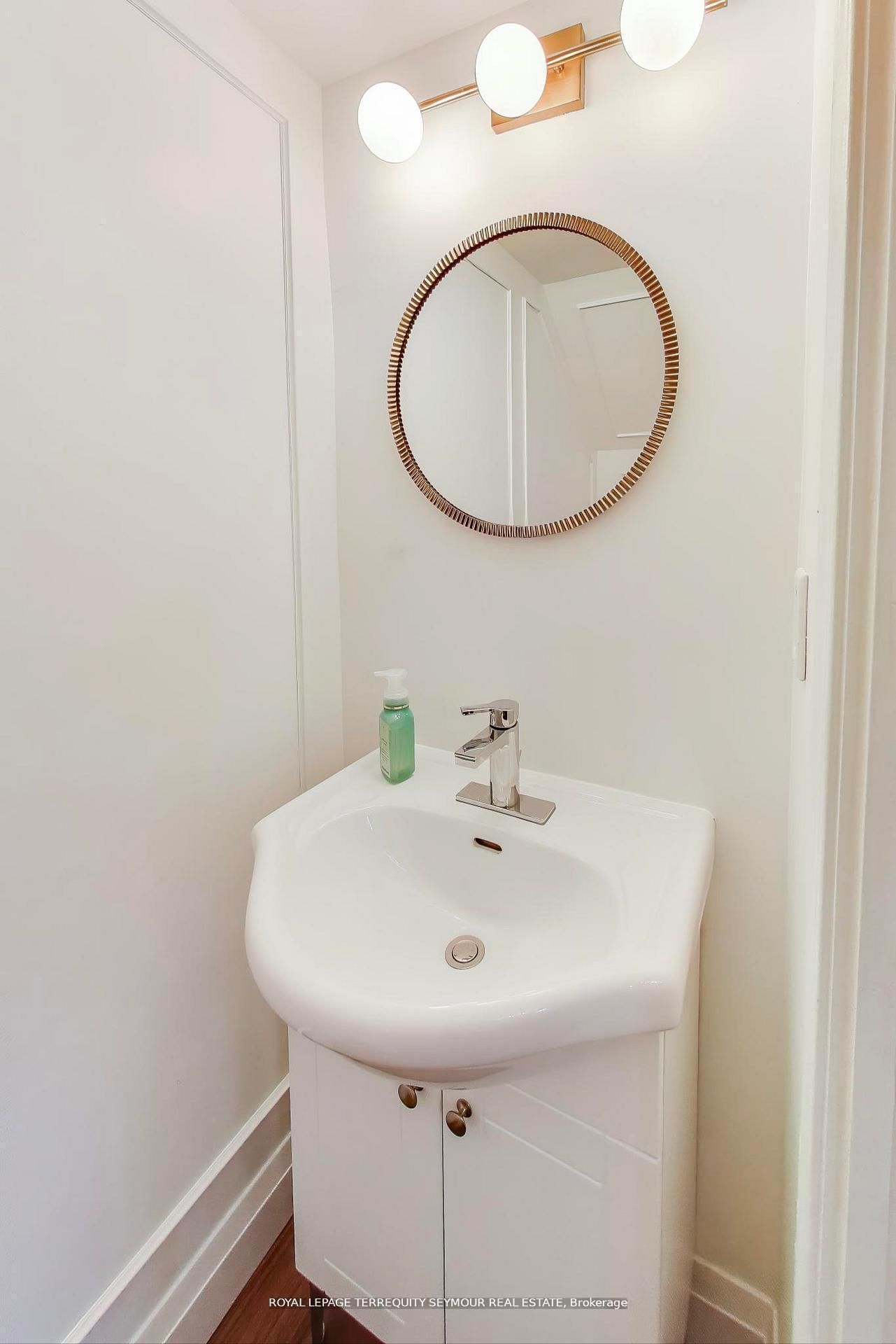 139 Merton Street • #448 • Toronto, ON photo 13