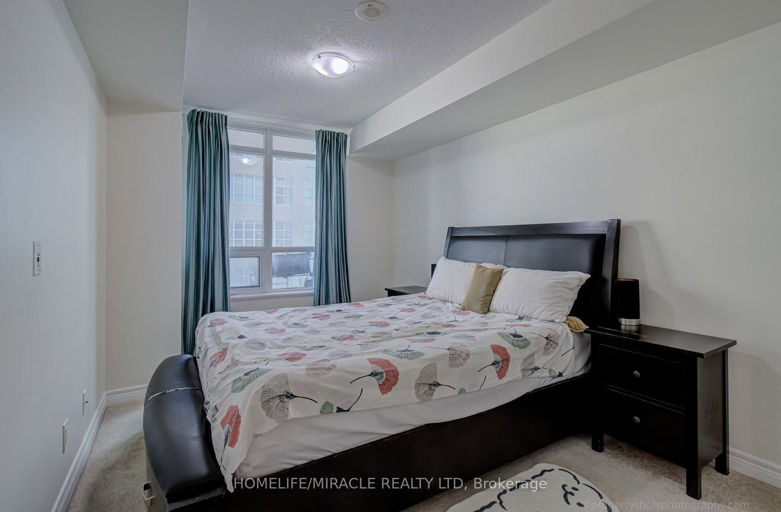 212 Eglinton Avenue • #705 • Toronto, ON photo 12