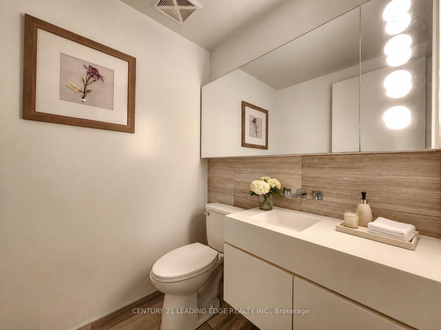 45 Charles Street E • #4511 • Toronto, ON photo 19