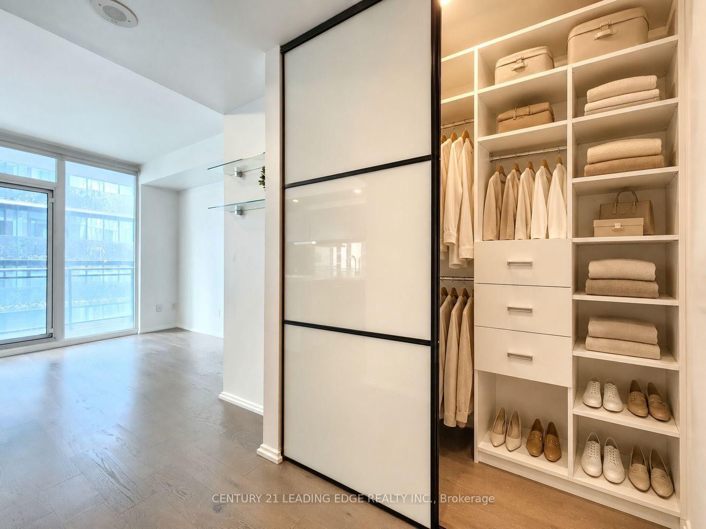 45 Charles Street E • #4511 • Toronto, ON photo 21
