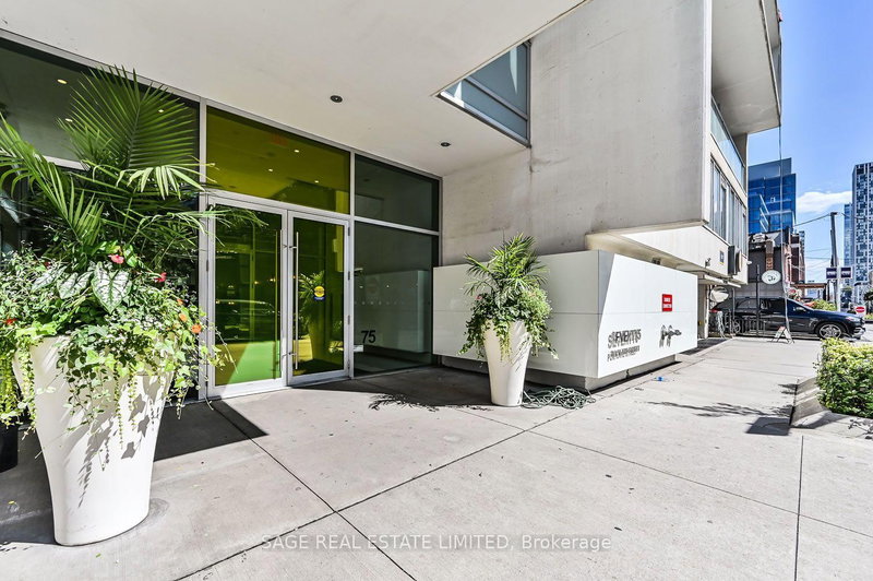 215 - 75 Portland Street