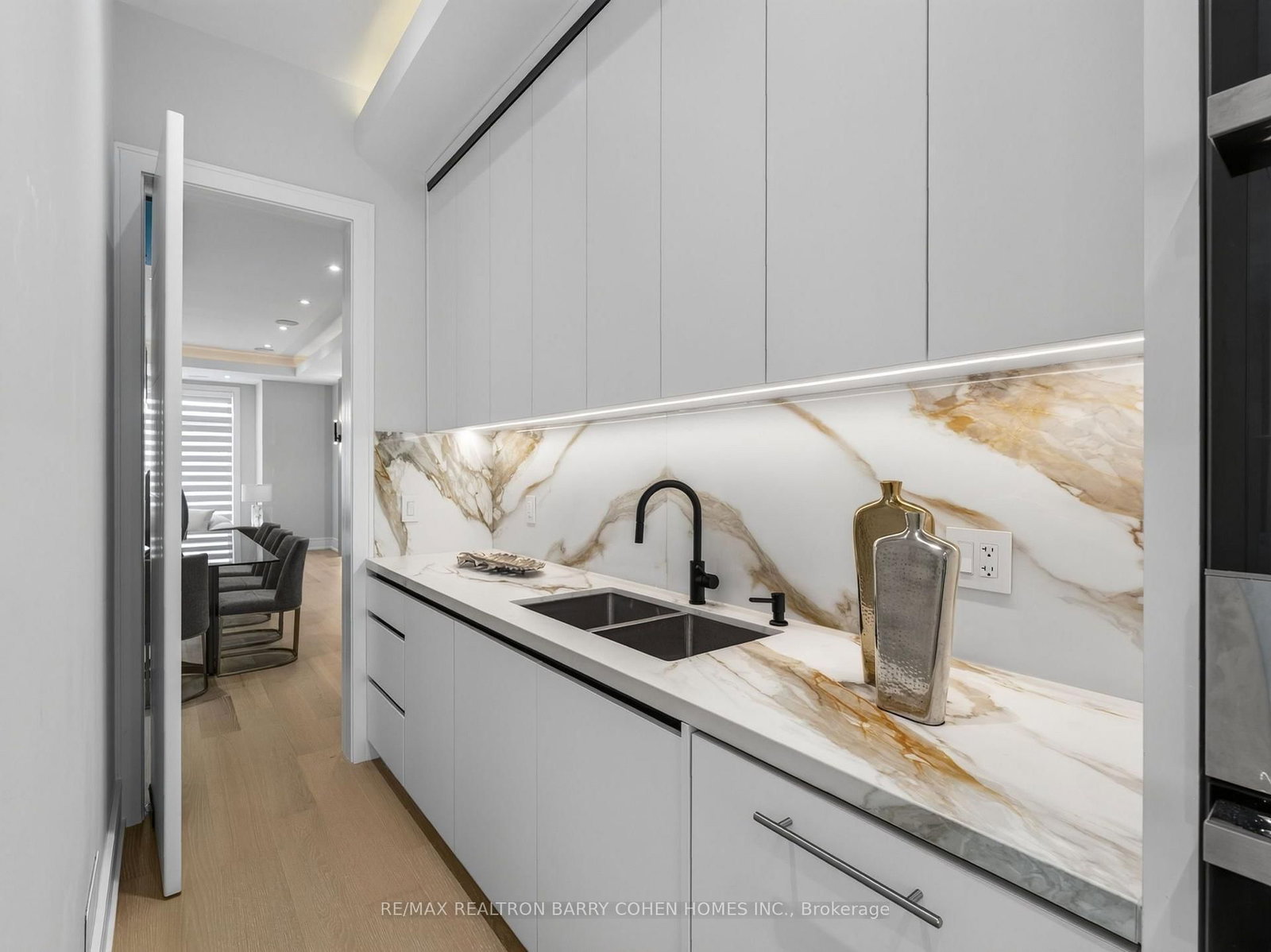 68 Lynnhaven Road • Toronto, ON photo 11