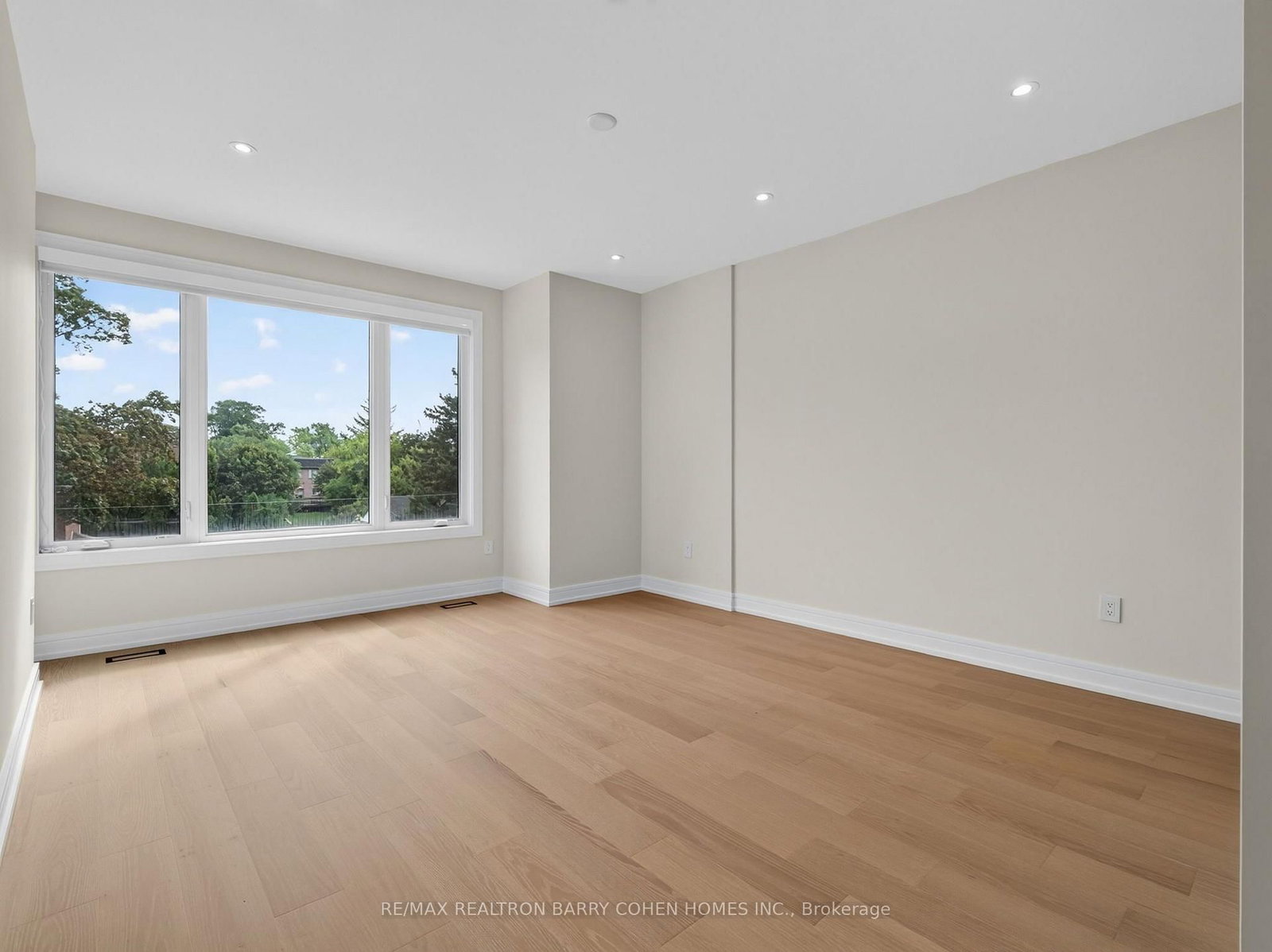 68 Lynnhaven Road • Toronto, ON photo 27