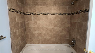 36 Yucatan Toronto,ON M2H 2K8 — Photo 13