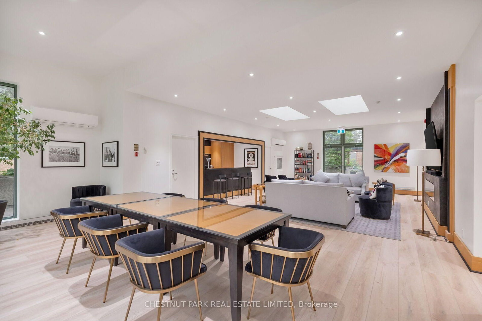 77 Avenue Road • #612 • Toronto, ON photo 44