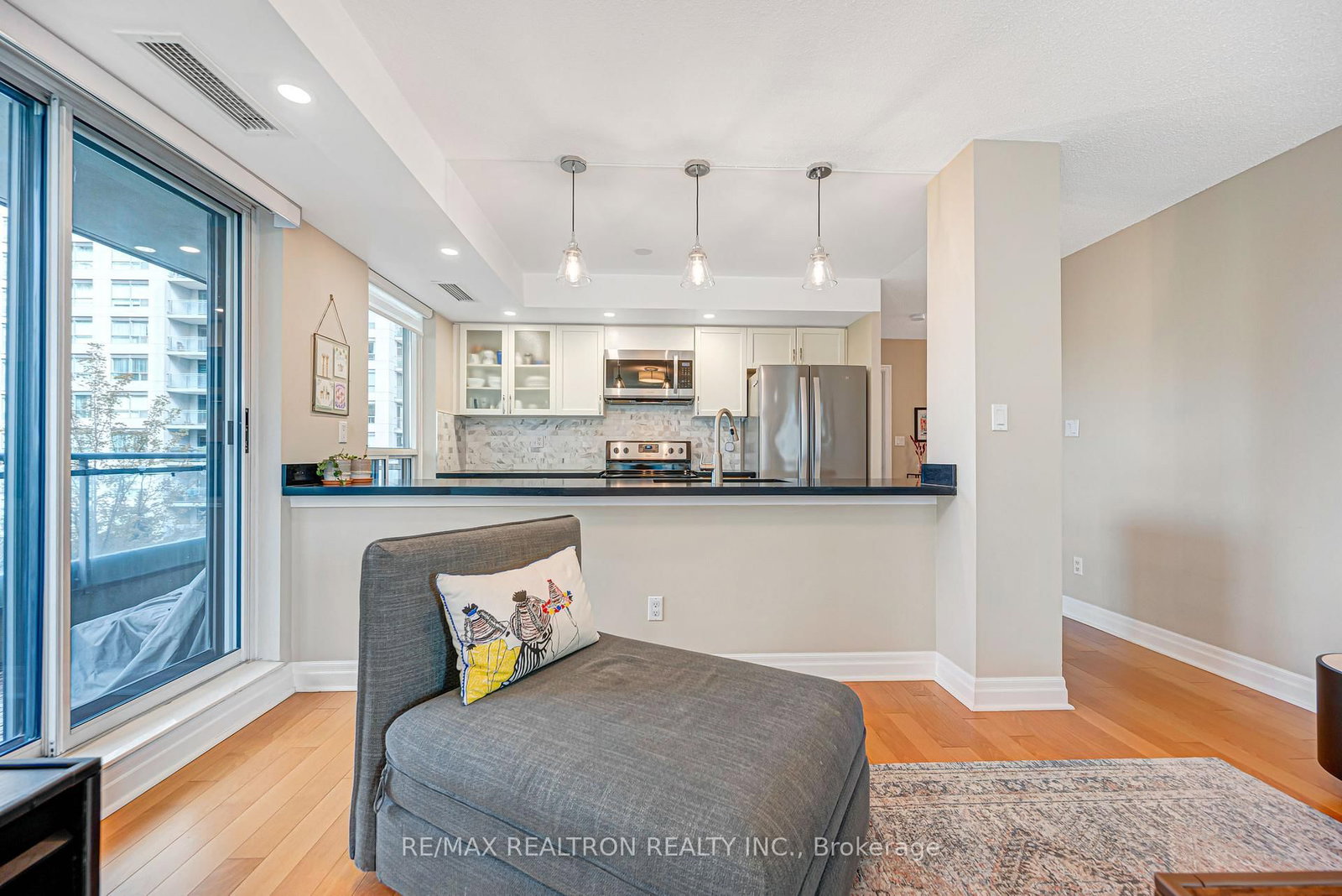 188 Doris Avenue • #515 • Toronto, ON photo 12