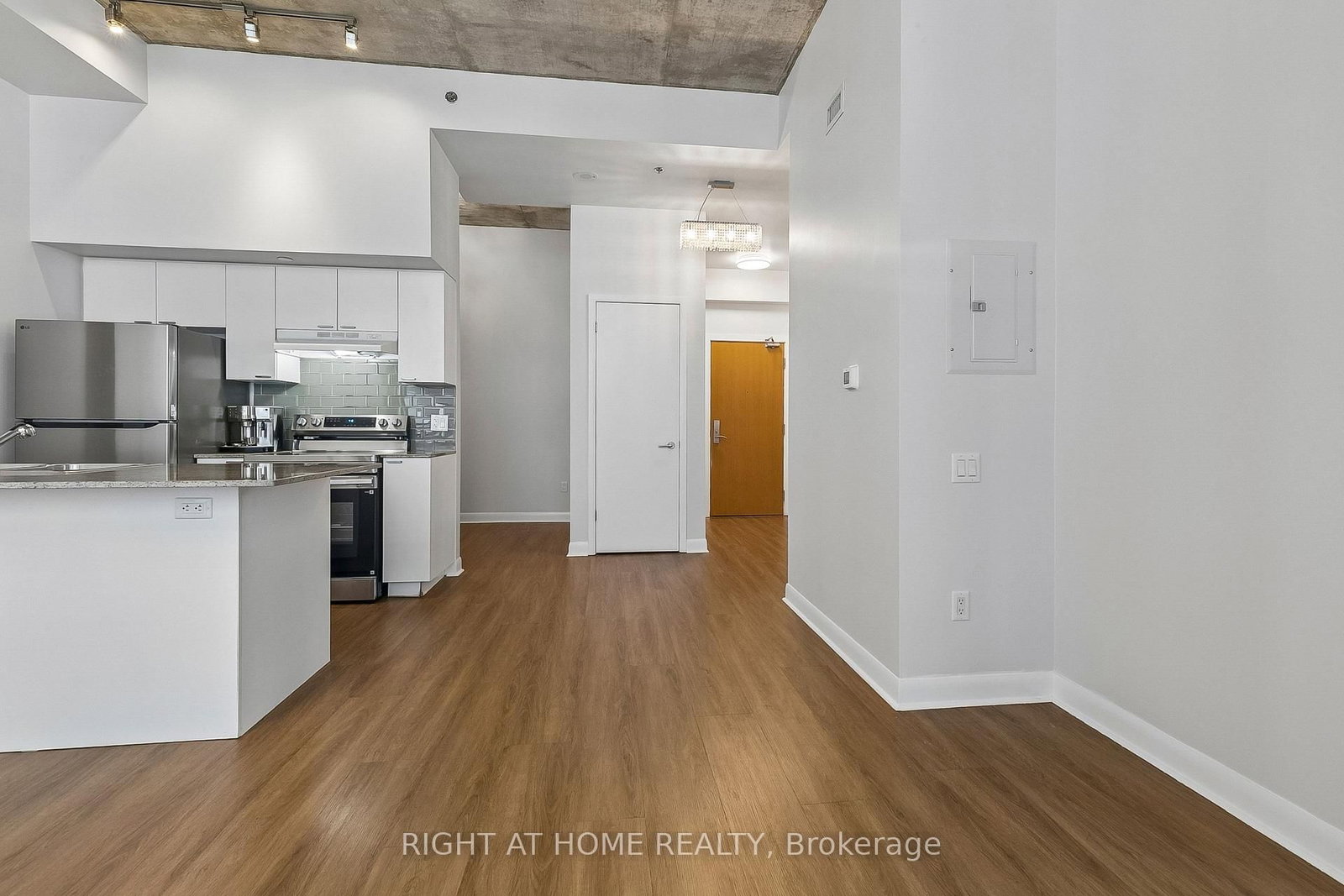 375 King Street W • #1606 • Toronto, ON photo 13