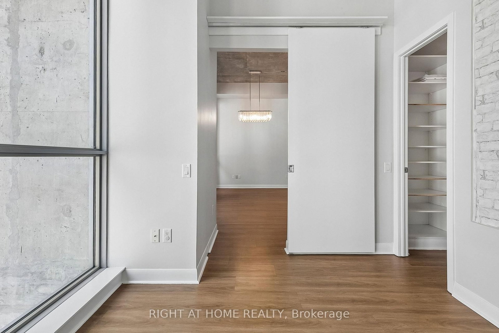 375 King Street W • #1606 • Toronto, ON photo 19