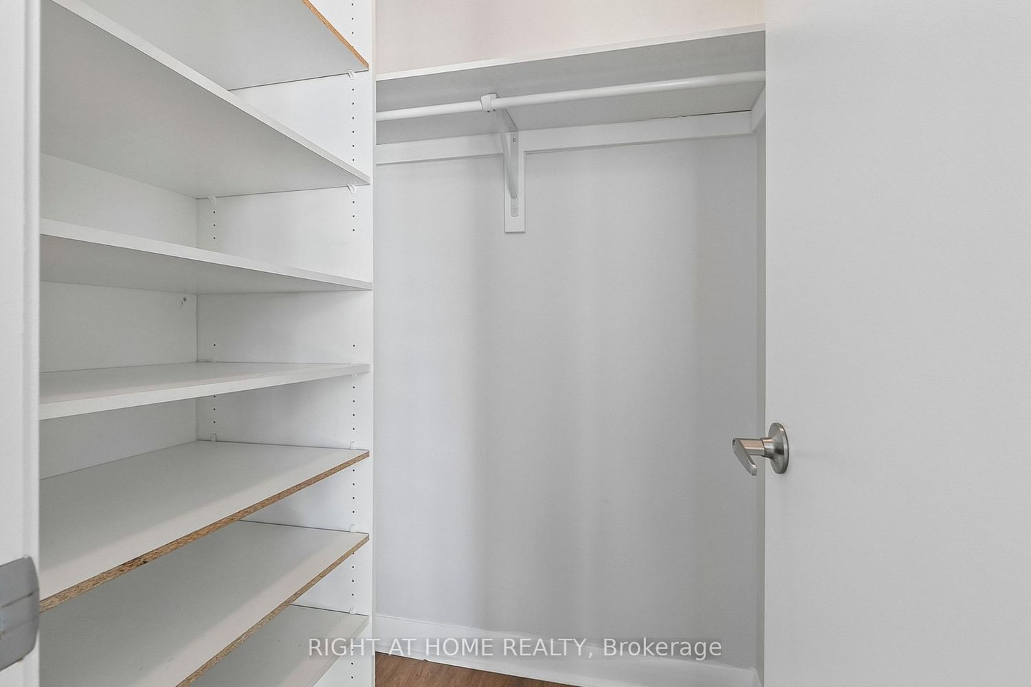 375 King Street W • #1606 • Toronto, ON photo 20