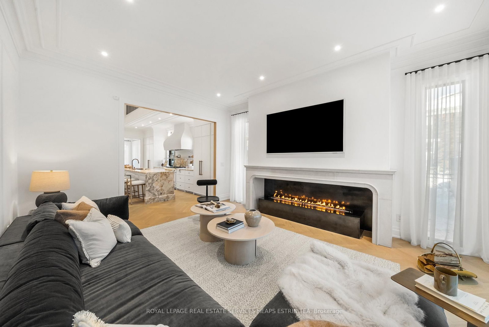 23 Lippincott Street • Toronto, ON photo 13