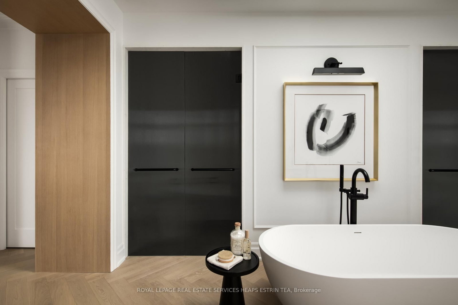 23 Lippincott Street • Toronto, ON photo 30