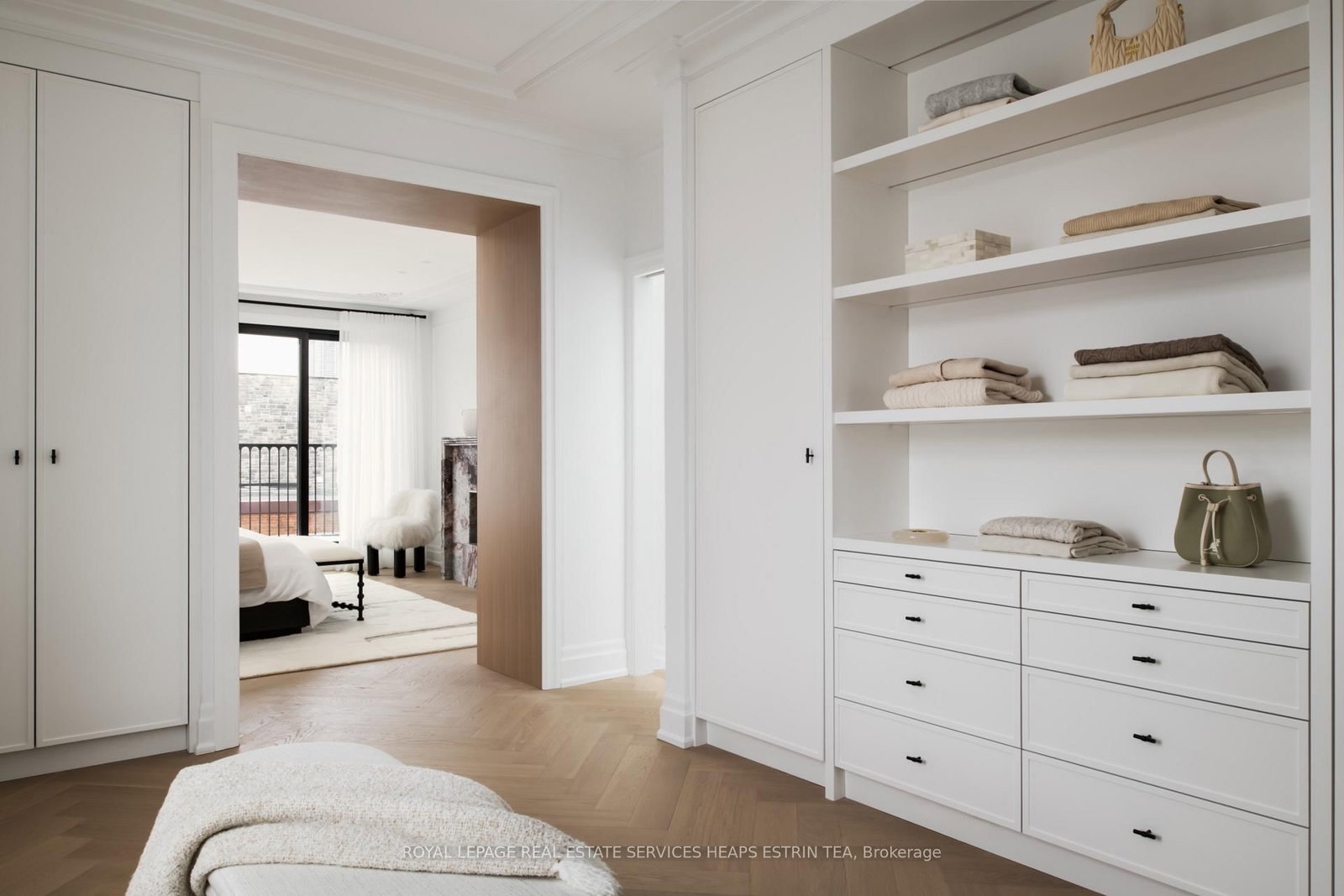 23 Lippincott Street • Toronto, ON photo 33