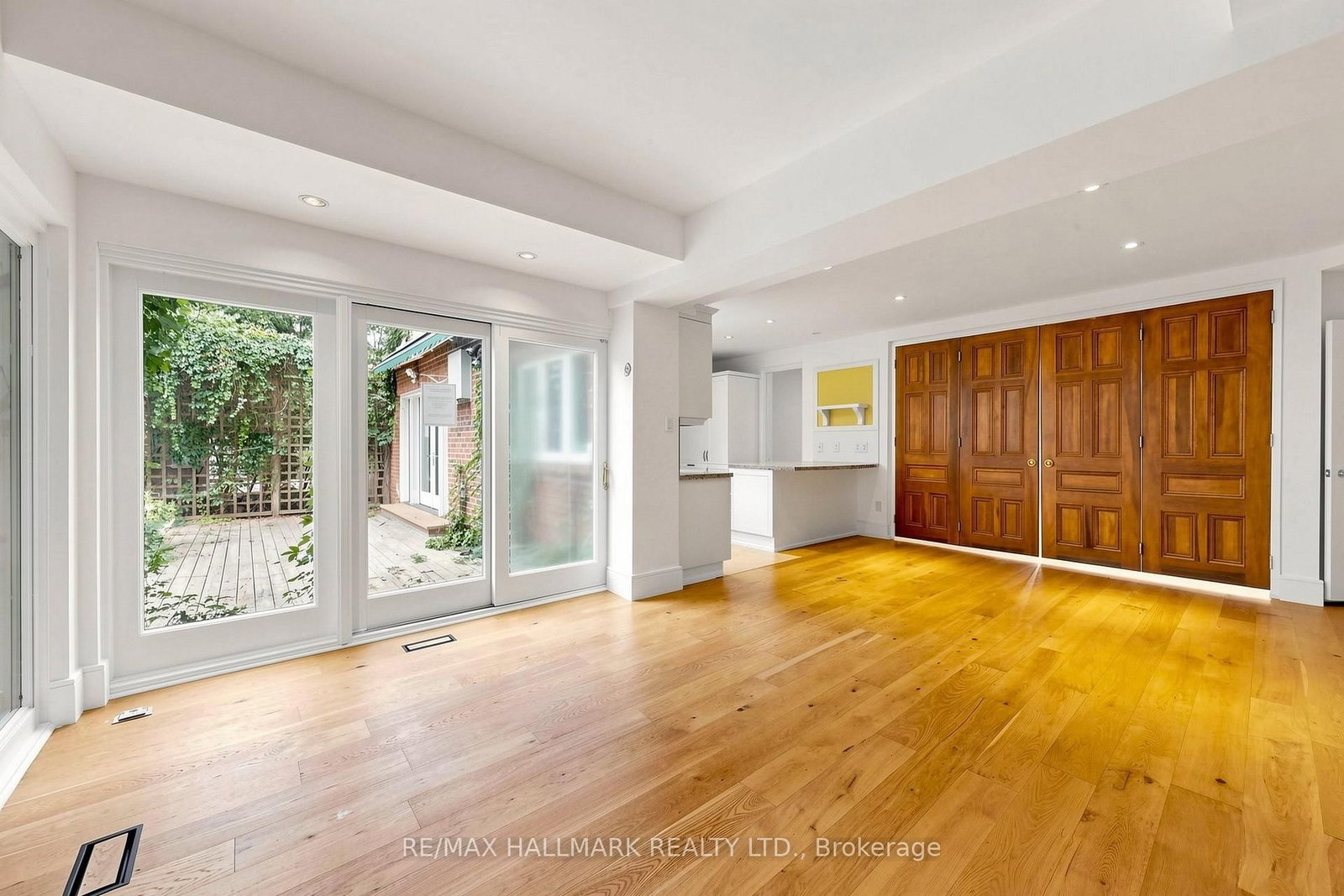 40 Donino Avenue • Toronto, ON photo 16