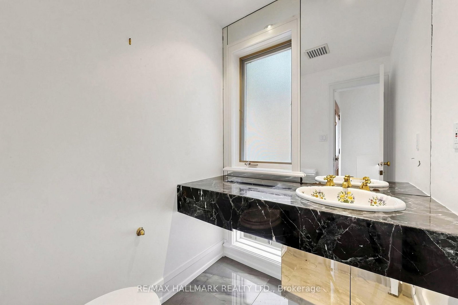 40 Donino Avenue • Toronto, ON photo 21