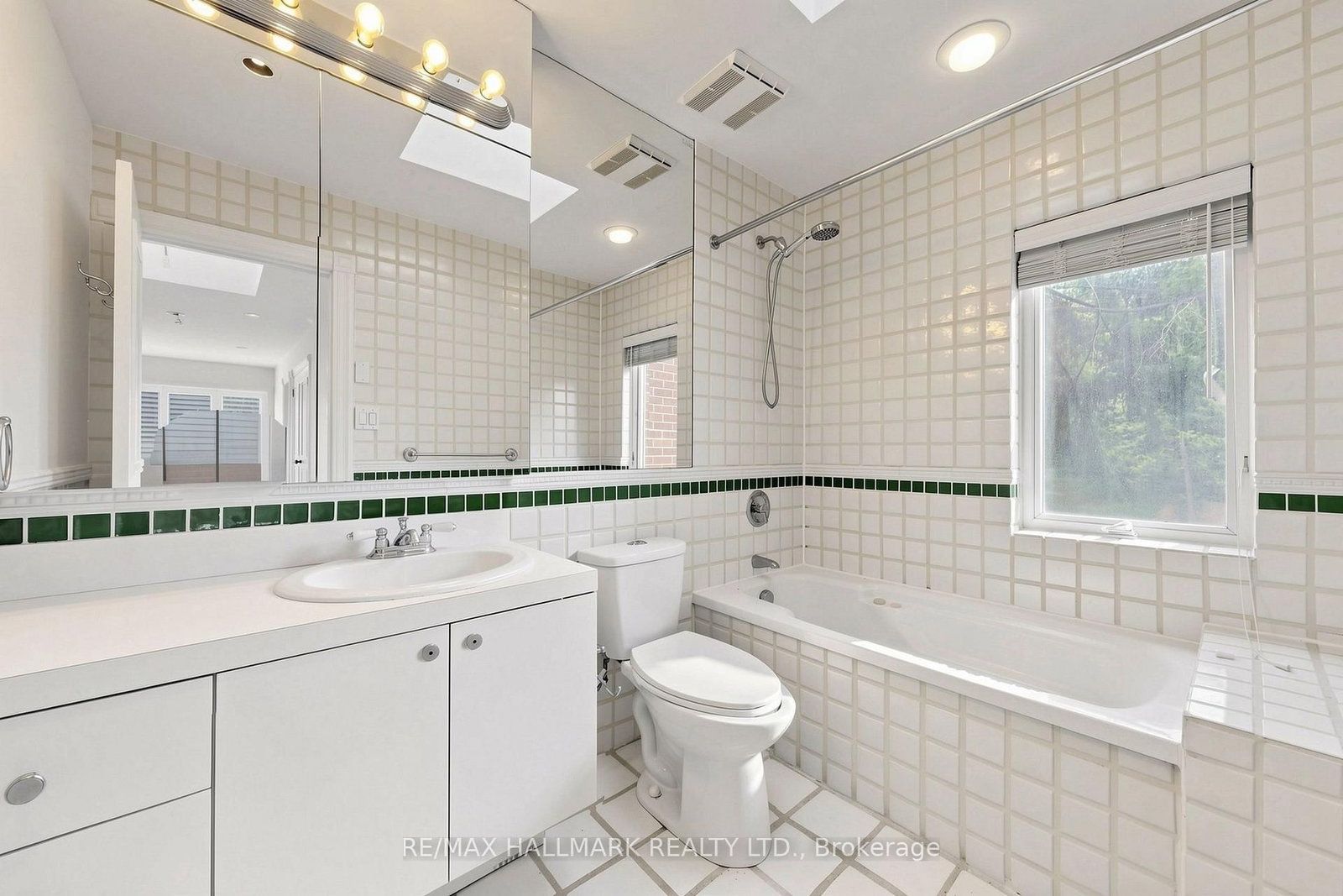 40 Donino Avenue • Toronto, ON photo 34
