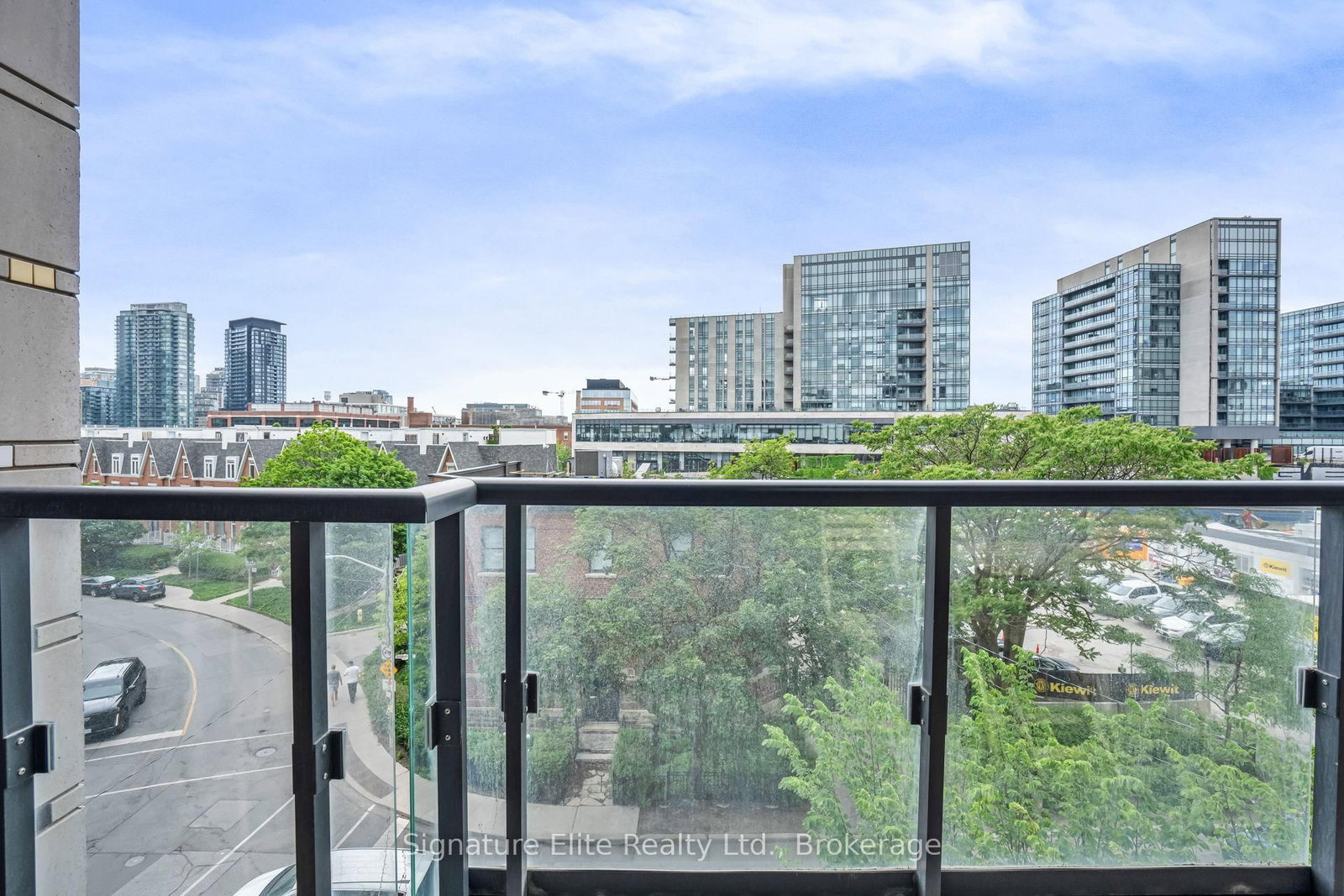 8 Dovercourt Road • #402 • Toronto, ON photo 27