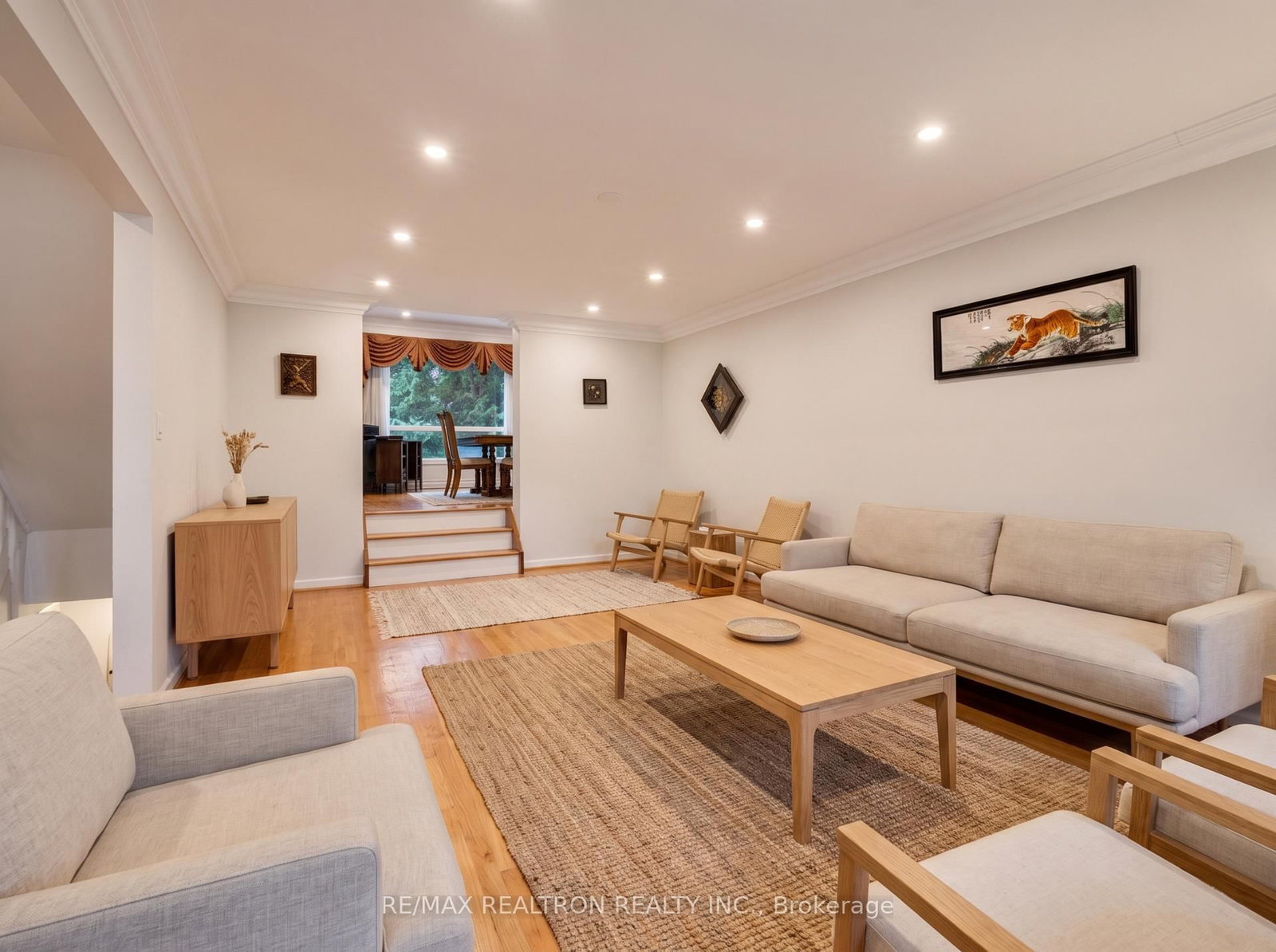 591 Cummer Avenue • Toronto, ON photo 14