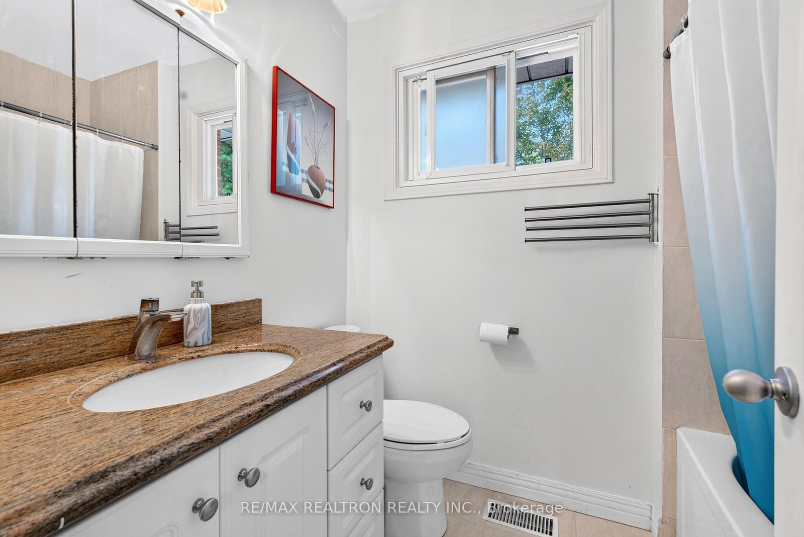 591 Cummer Avenue • Toronto, ON photo 15